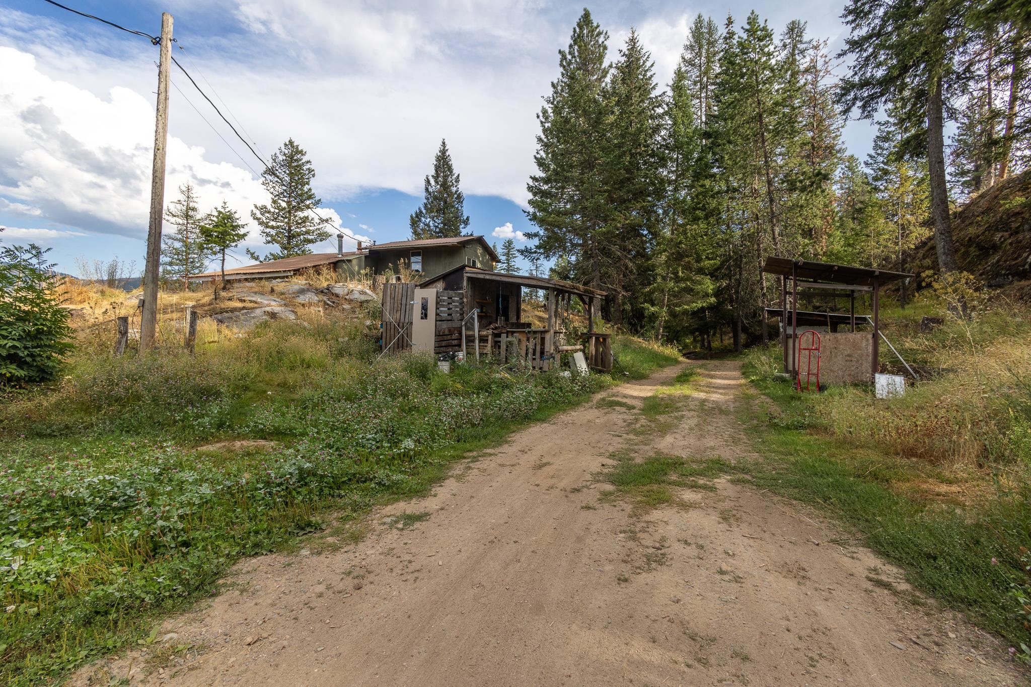 579 Blue Heron Road Newport, WA 99156 - Photo 7 of 43