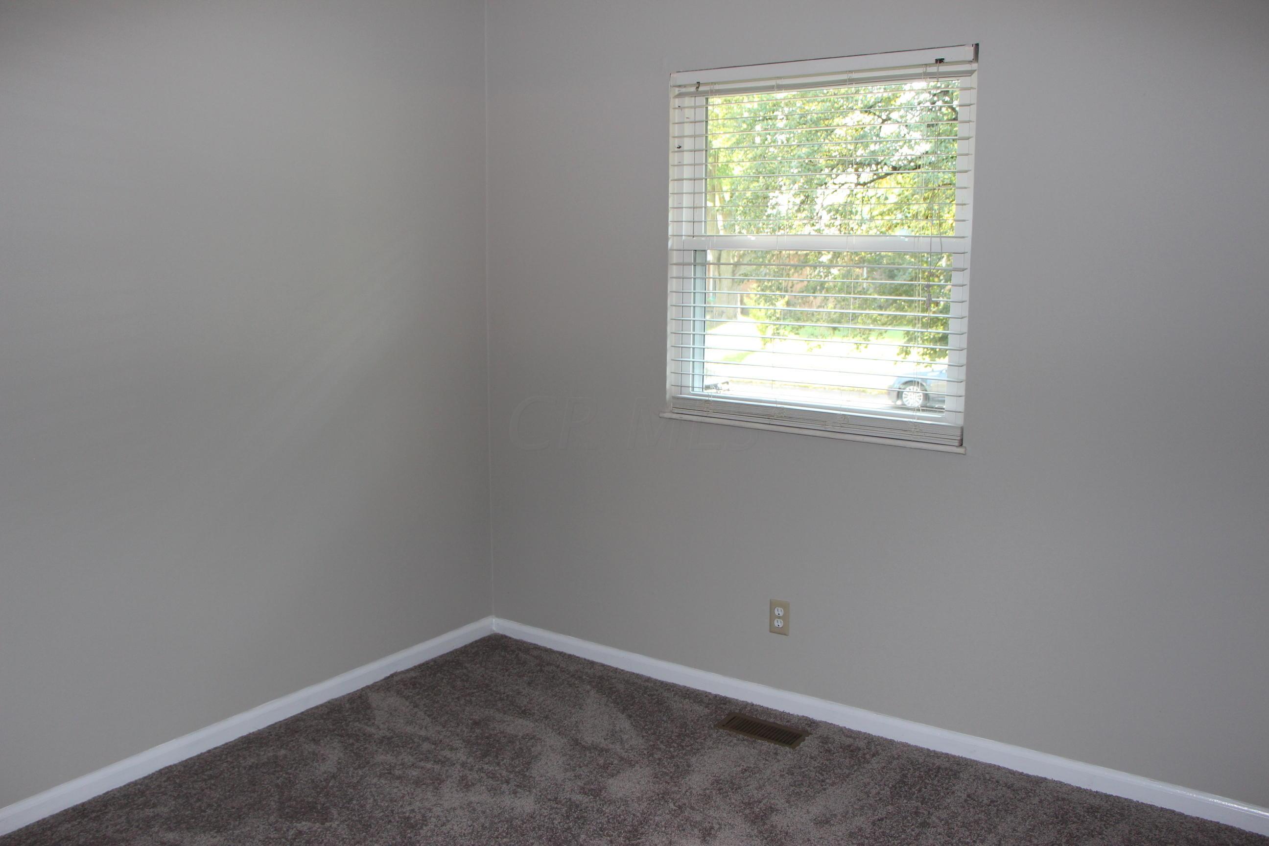 1823 Lonsdale Road Columbus, OH 43232 - Photo 19 of 35 Gallery Image 19