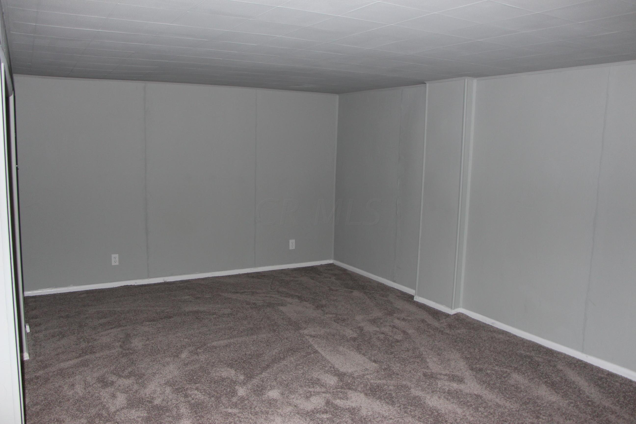 1823 Lonsdale Road Columbus, OH 43232 - Photo 23 of 35 Gallery Image 23