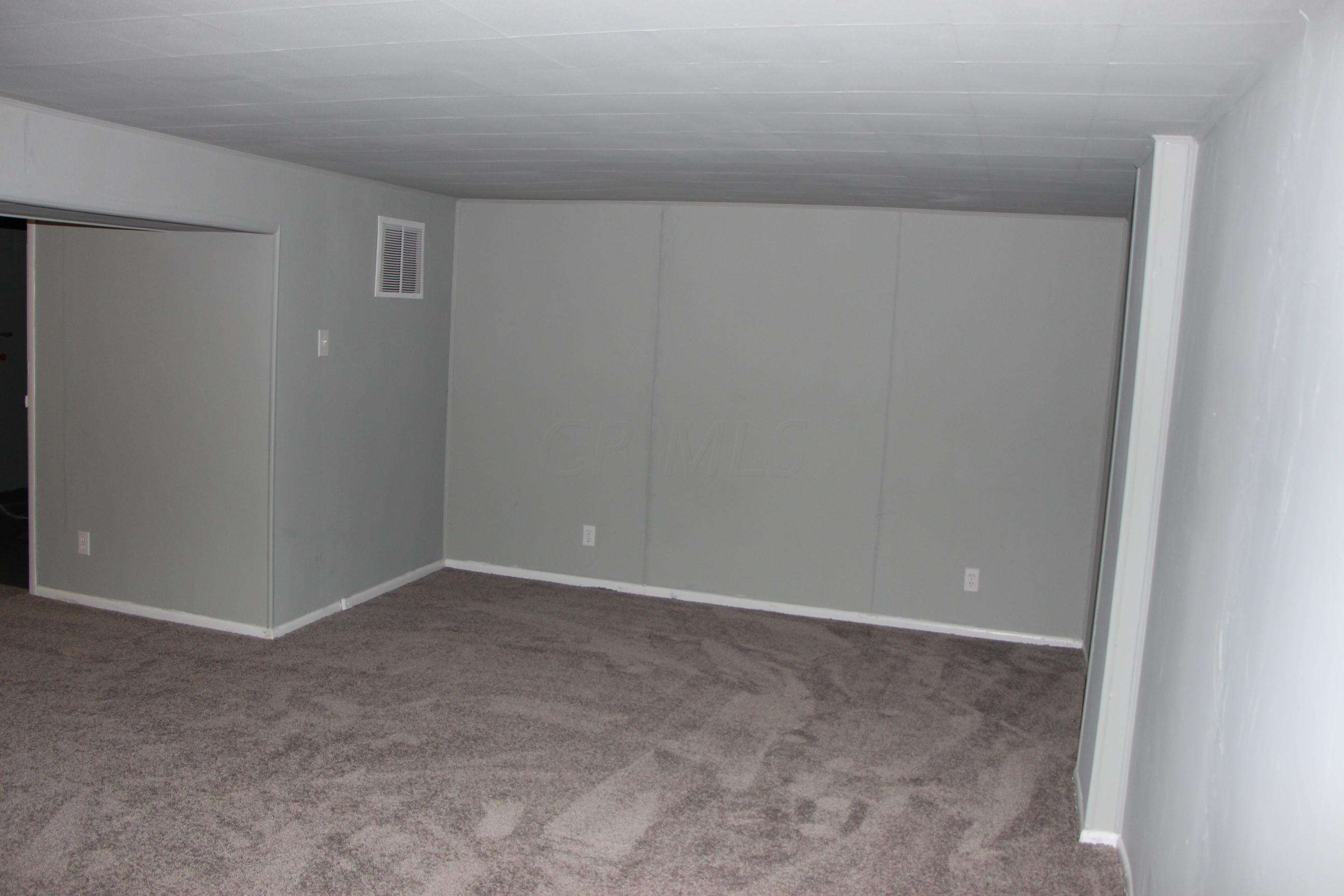 1823 Lonsdale Road Columbus, OH 43232 - Photo 26 of 35 Gallery Image 26