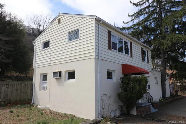 $2,500 | 153 Rte 9W, Unit 2, Haverstraw, NY 10927