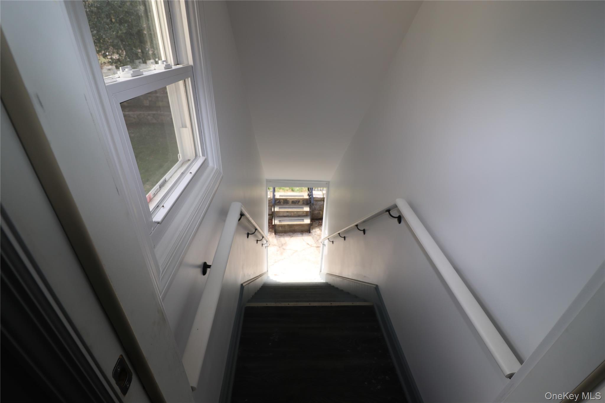 153 Rte 9W, Unit 2 Haverstraw, NY 10927 - Photo 14 of 16