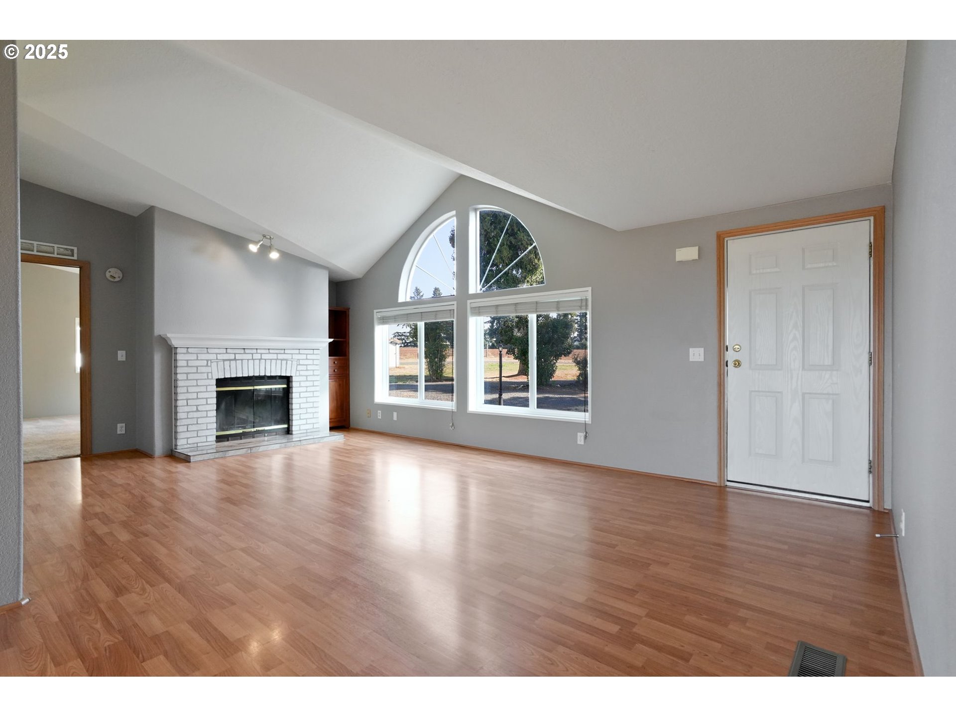 14843 Doerfler Road Southeast Silverton, OR 97381 - Photo 13 of 48
