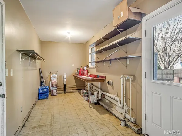 $300,000 | 9 Parklane Drive West, Troy, IL 62294