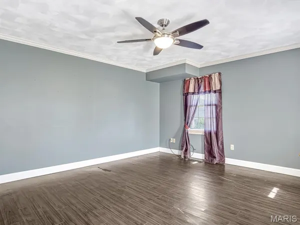 $300,000 | 9 Parklane Drive West, Troy, IL 62294