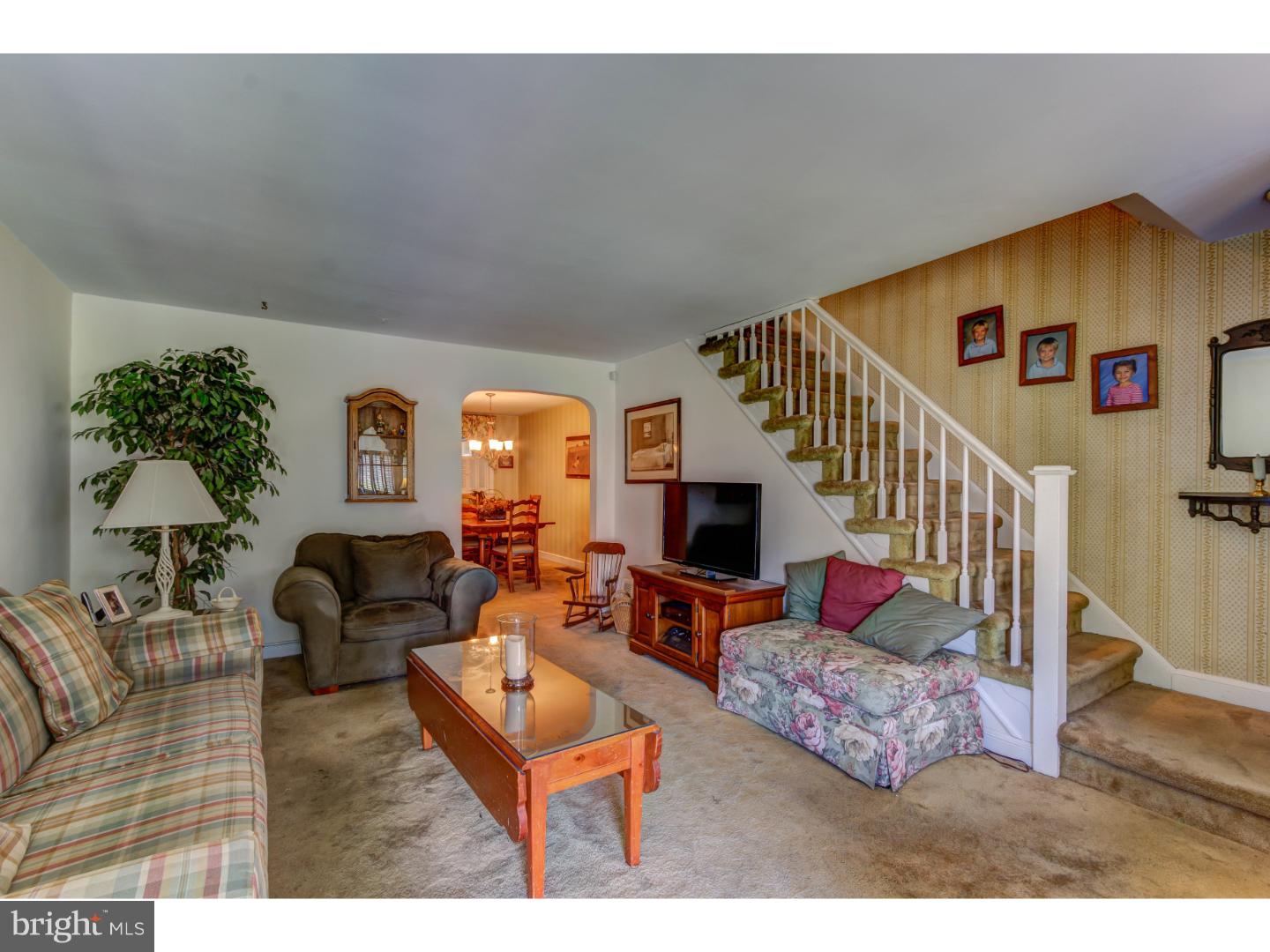 1207 Crestview Road Darby, PA 19023 - Photo 4 of 16 Gallery Image 4