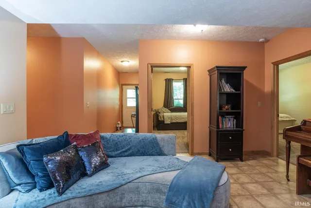 $3,500 | 1106 West Countryside Lane, Bloomington, IN 47403