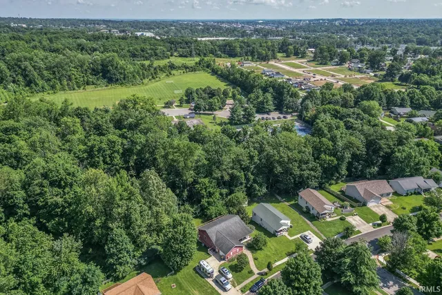 $3,500 | 1106 West Countryside Lane, Bloomington, IN 47403