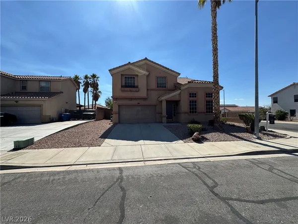 $2,400 | 749 Beach Park Street, Henderson, NV 89015