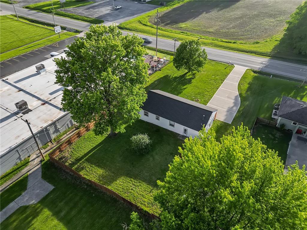 1227 North Jesse James Road Excelsior Springs, MO 64024 - Photo 29 of 34