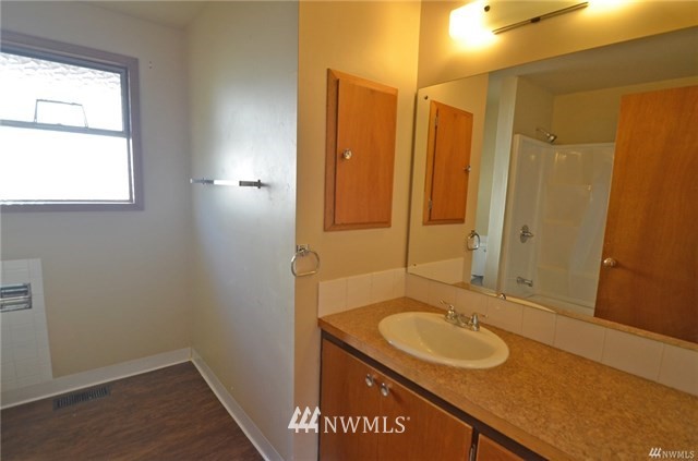13004 15th Avenue Southwest Burien, WA 98146 - Photo 7 of 11