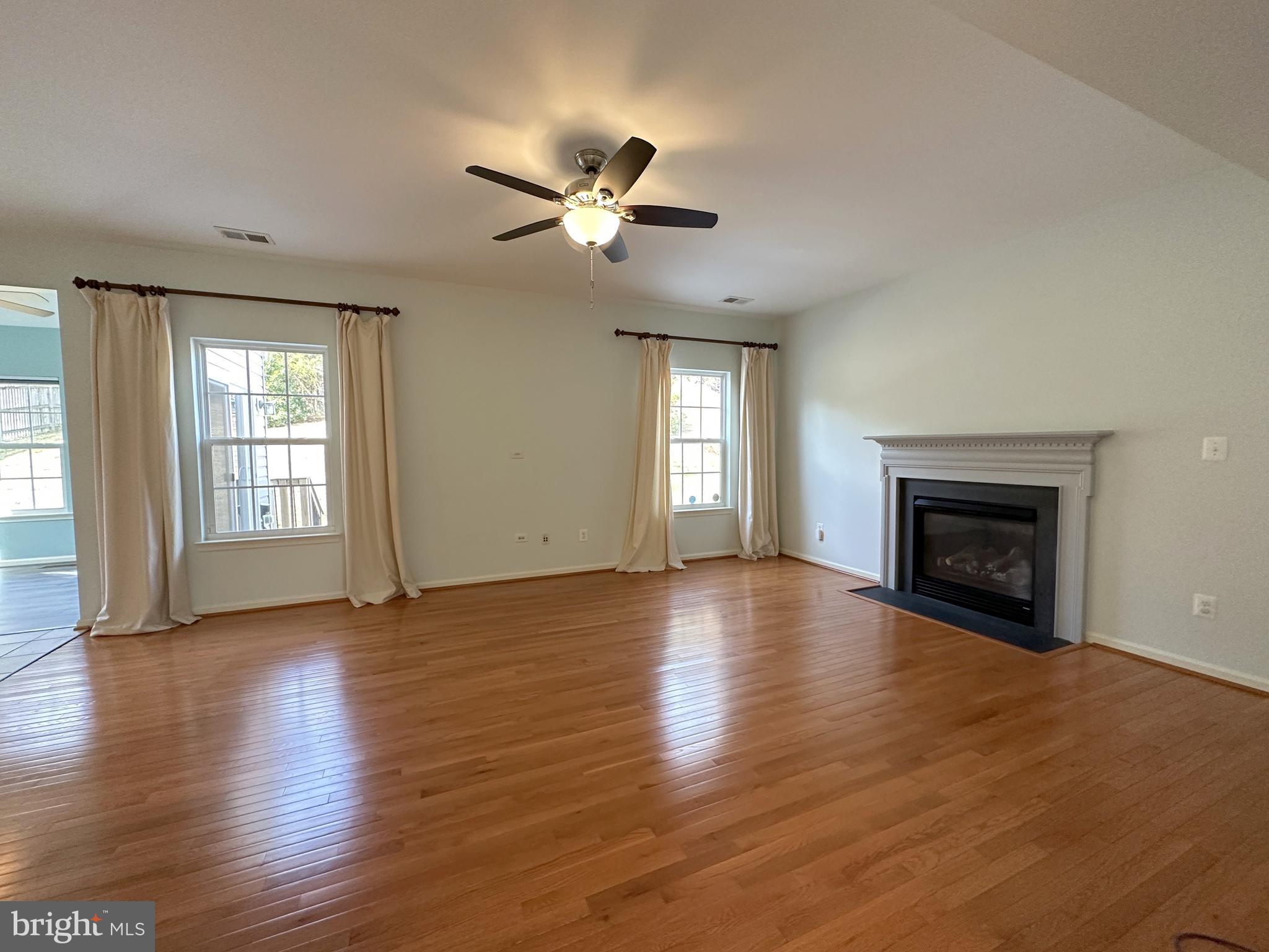 13758 Restina Road Bristow, VA 20136 - Photo 6 of 48 13758 Restina Rd Family Room