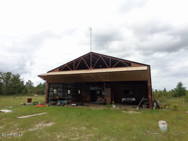4084 Singer Road Youngstown, FL 32466 - Photo 21 of 64 Gallery Image 21