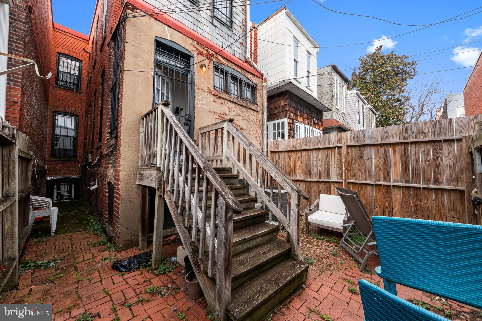 1013 Independence Avenue Southeast Washington, DC 20003 - Photo 32 of 35 a view of outdoor seating area