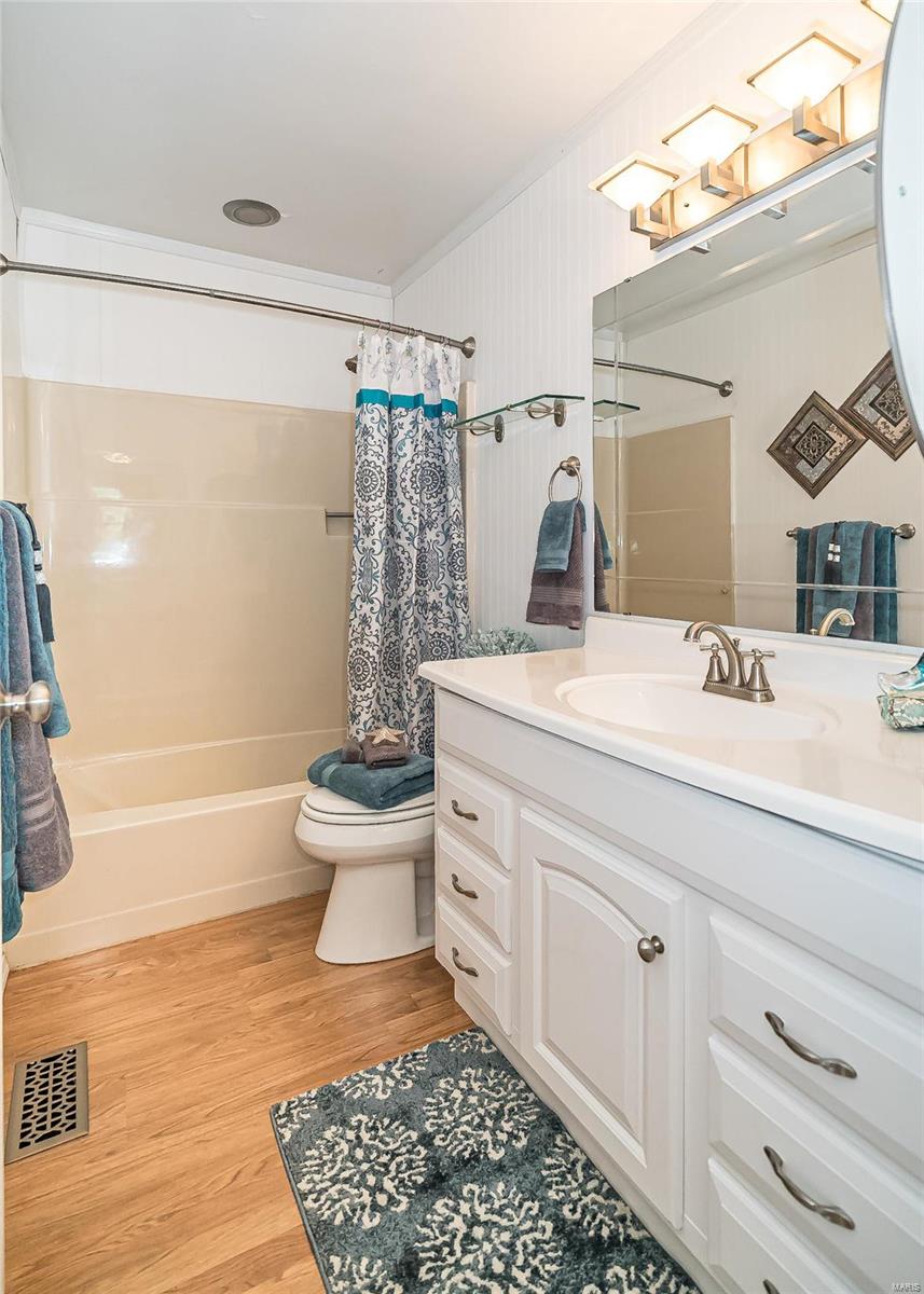 1229 Cedar Creek Road Chesterfield, MO 63017 - Photo 28 of 44 Gallery Image 28