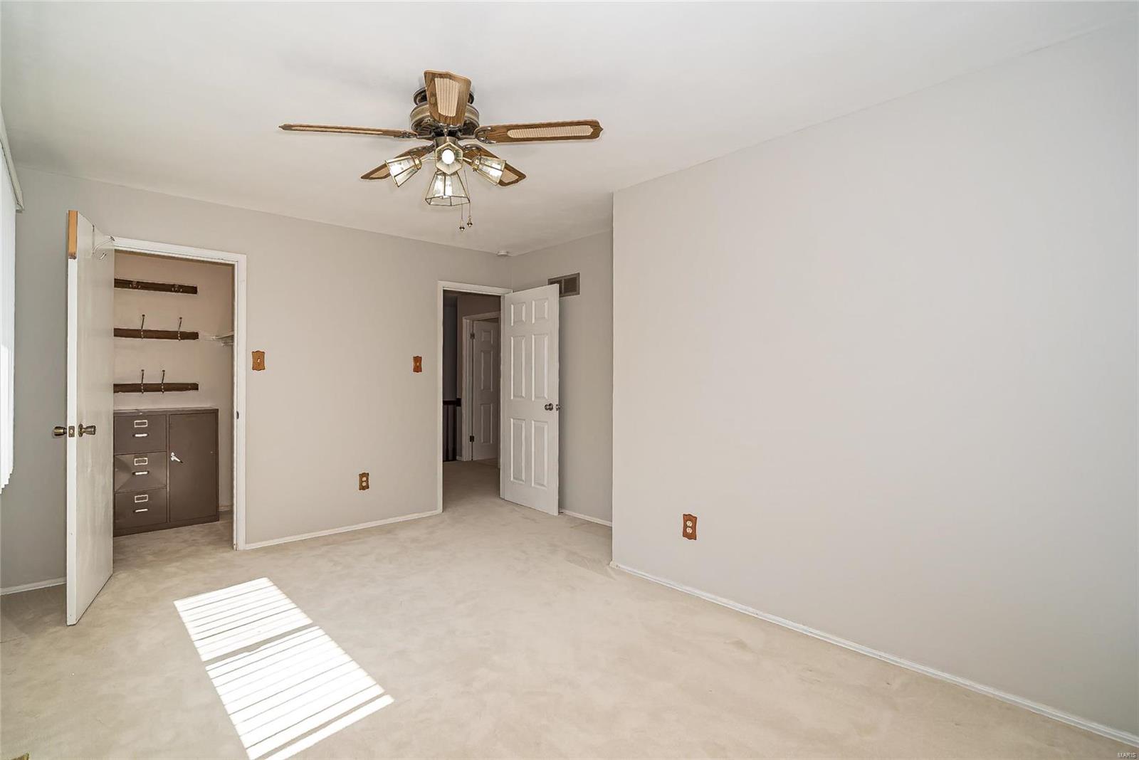 1229 Cedar Creek Road Chesterfield, MO 63017 - Photo 31 of 44 Gallery Image 31