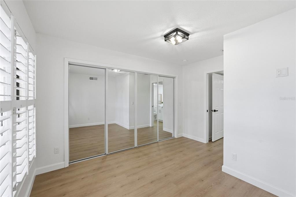 404 Bryan Oak Avenue Brandon, FL 33511 - Photo 21 of 43 a view of an empty room and window