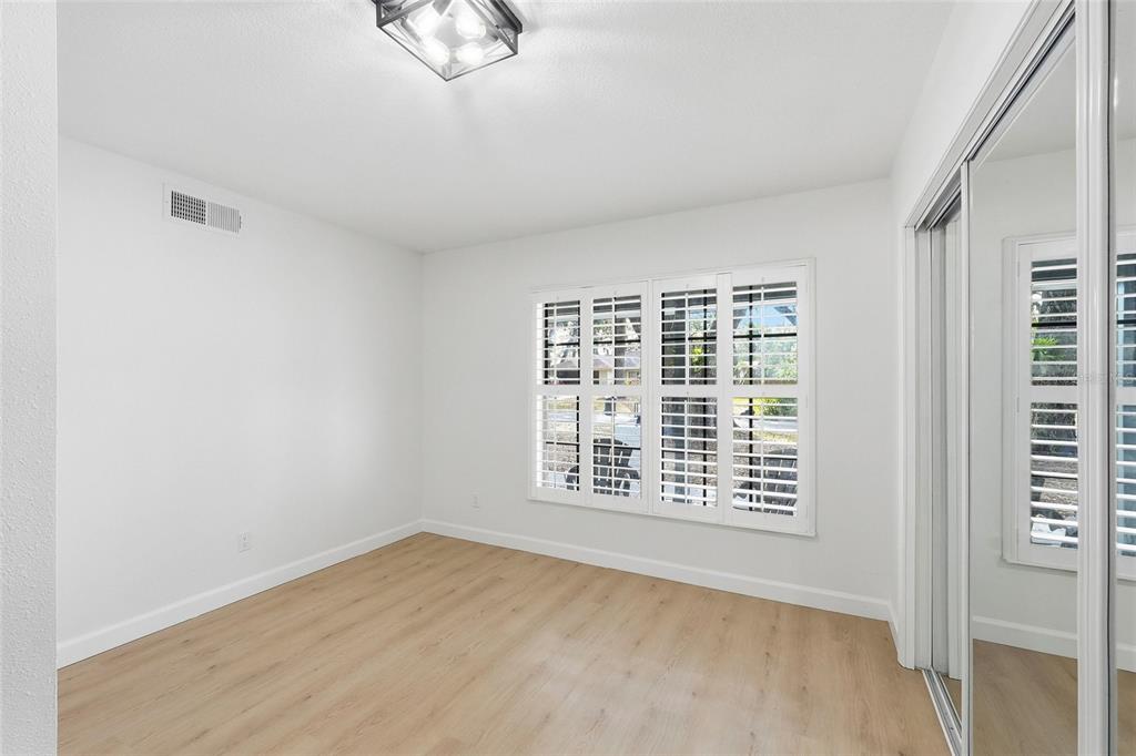 404 Bryan Oak Avenue Brandon, FL 33511 - Photo 22 of 43 a view of an empty room with a window