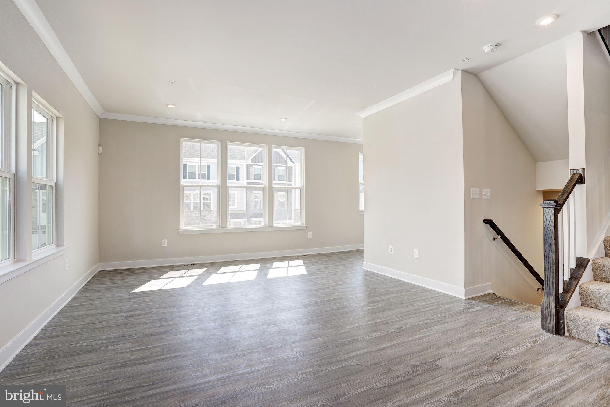 2926 Shaws Road Edgemere, MD 21219 - Photo 10 of 41 Gallery Image 10