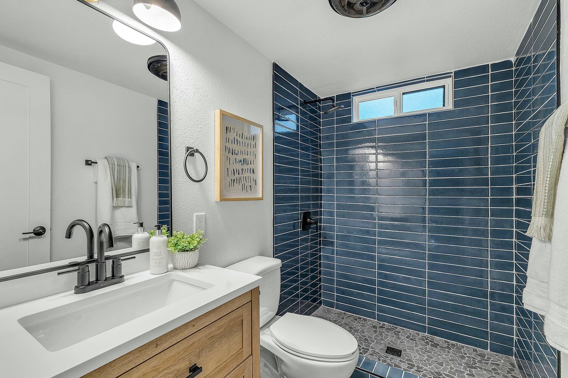 52895 Cedar Drive Idyllwild, CA 92549 - Photo 17 of 44 Downstairs Bathroom
