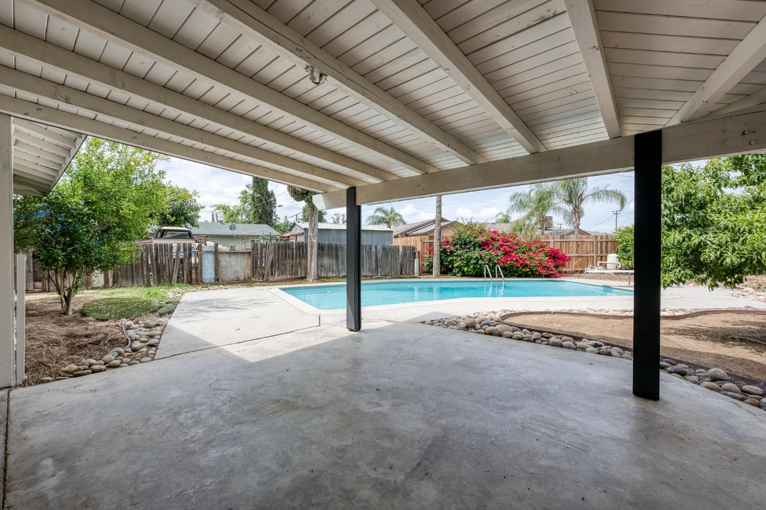 4205 Ralph Lane North Fresno, CA 93727 - Photo 43 of 59