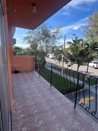 $2,300 | 1900 West 54th Street, Unit 119, Hialeah, FL 33012