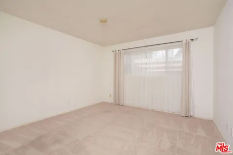 $2,995,000 | 1418 Warner Avenue, Los Angeles, CA 90024