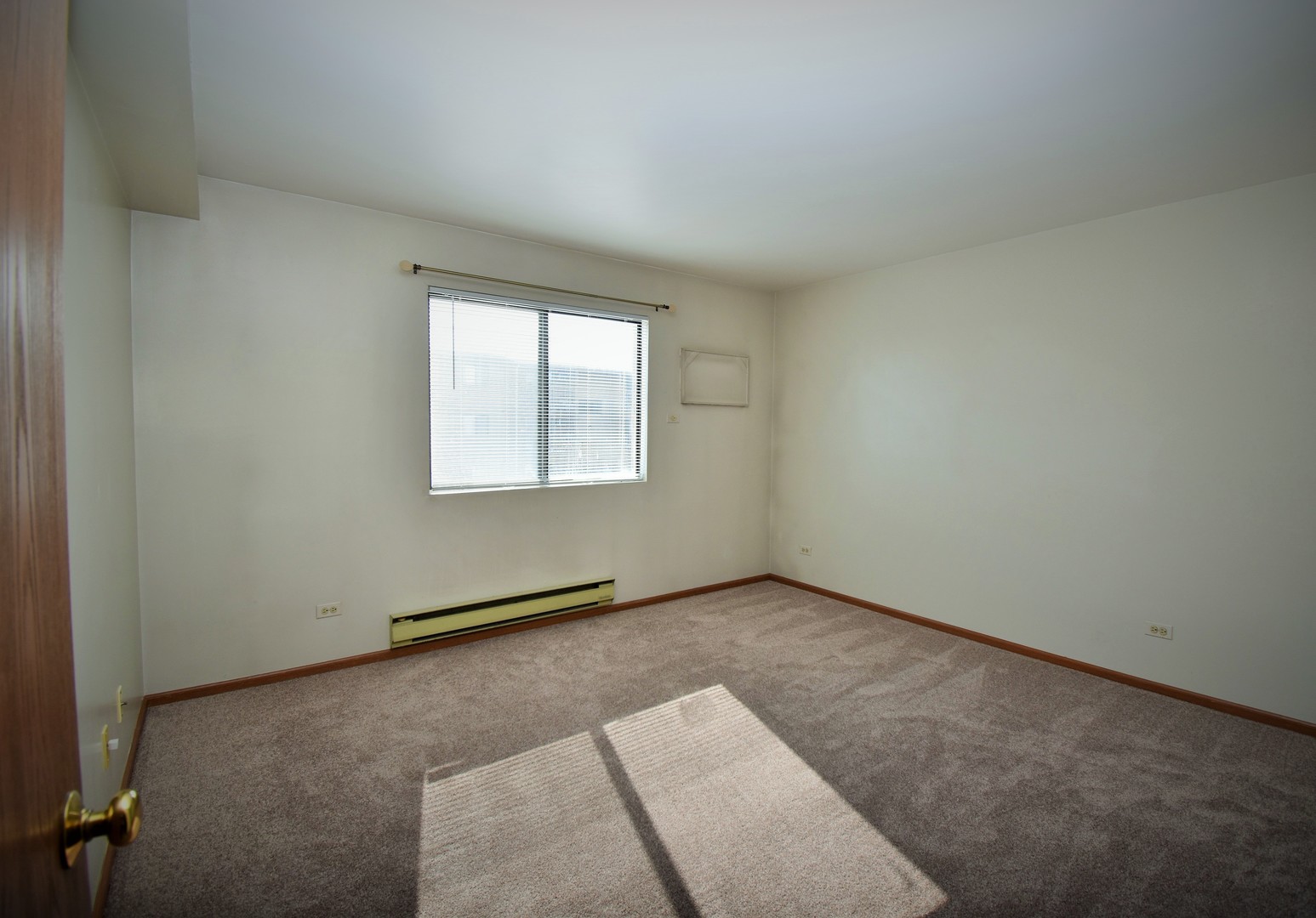 633 South Virginia Road, Unit 216 Crystal Lake, IL 60014 - Photo 9 of 10