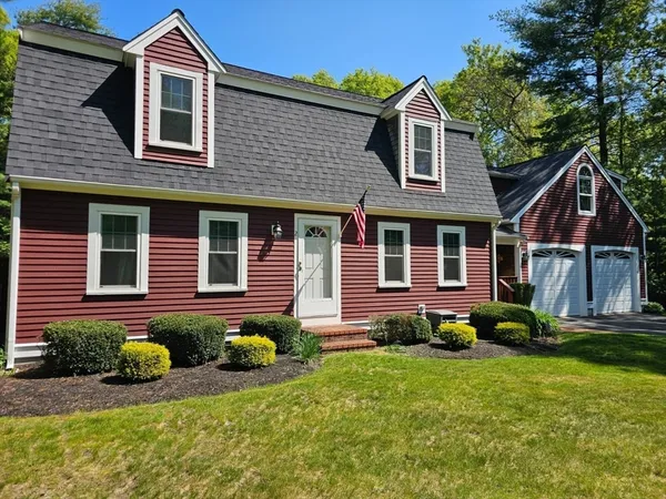 $799,000 | 2 Center Hill Road, Pembroke, MA 02359