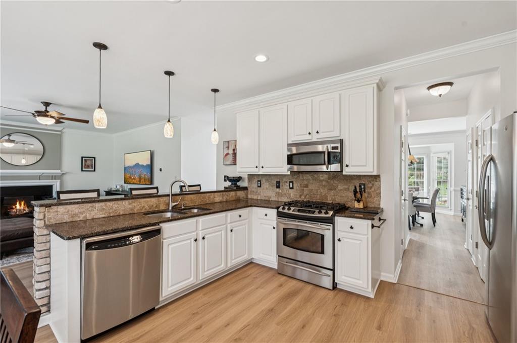 150 Cobblestone Way Alpharetta, GA 30009 - Photo 13 of 60