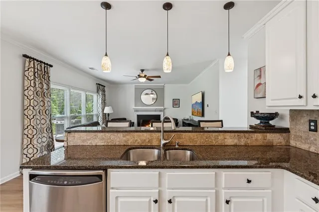 $770,000 | 150 Cobblestone Way, Alpharetta, GA 30009