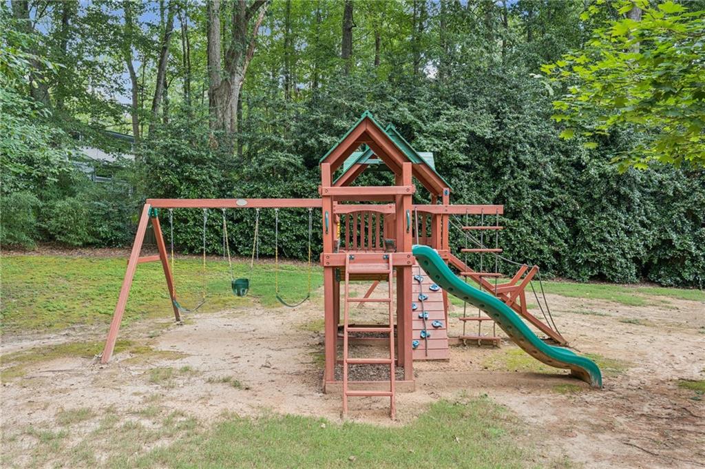 150 Cobblestone Way Alpharetta, GA 30009 - Photo 41 of 60