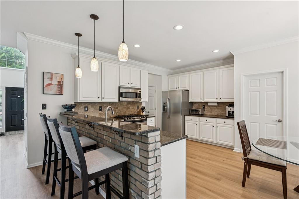 150 Cobblestone Way Alpharetta, GA 30009 - Photo 10 of 60