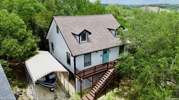 $299,900 | 208 Woodridge Drive, Canyon Lake, TX 78133