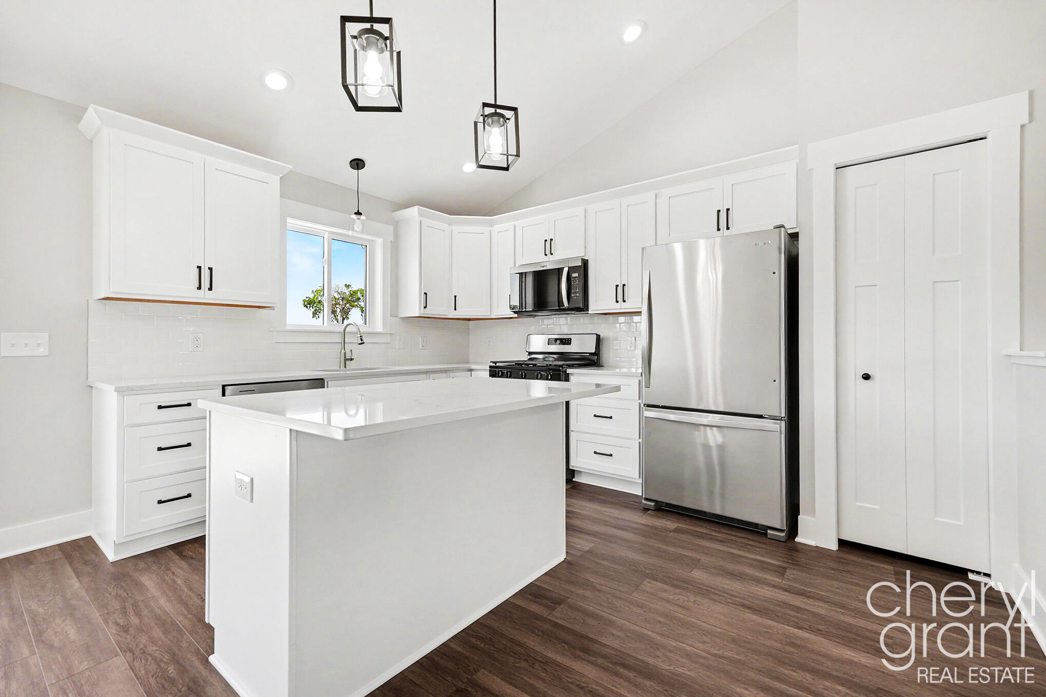 5625 Whites Bridge Road Belding, MI 48809 - Photo 15 of 43 Kitchen