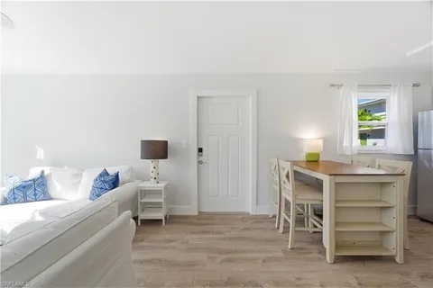 $425,000 | 975 9th Avenue South, Unit 11, Naples, FL 34102