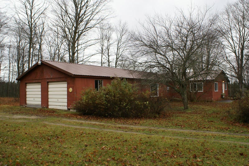 5684 North Webb Road Hessel, MI 49745 - Photo 3 of 17 Gallery Image 3