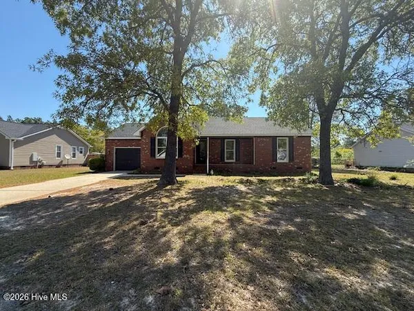 $225,000 | 162 East 12 Oaks Road, Raeford, NC 28376