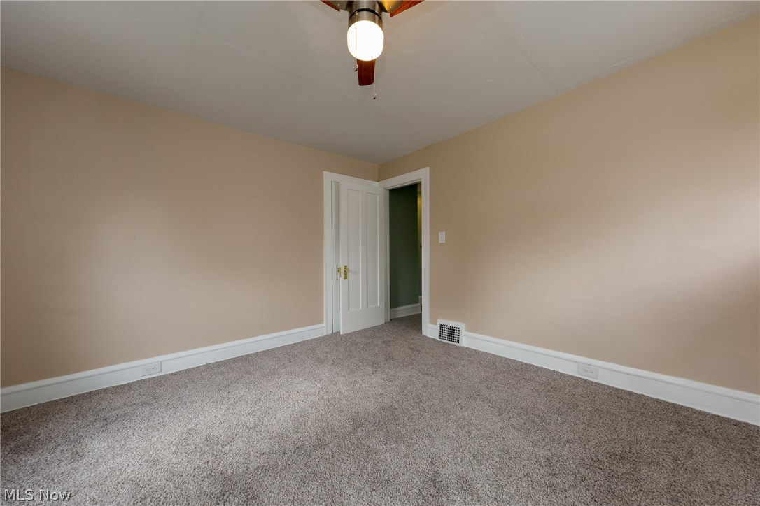 13379 Cedar Road Cleveland Heights, OH 44118 - Photo 16 of 27