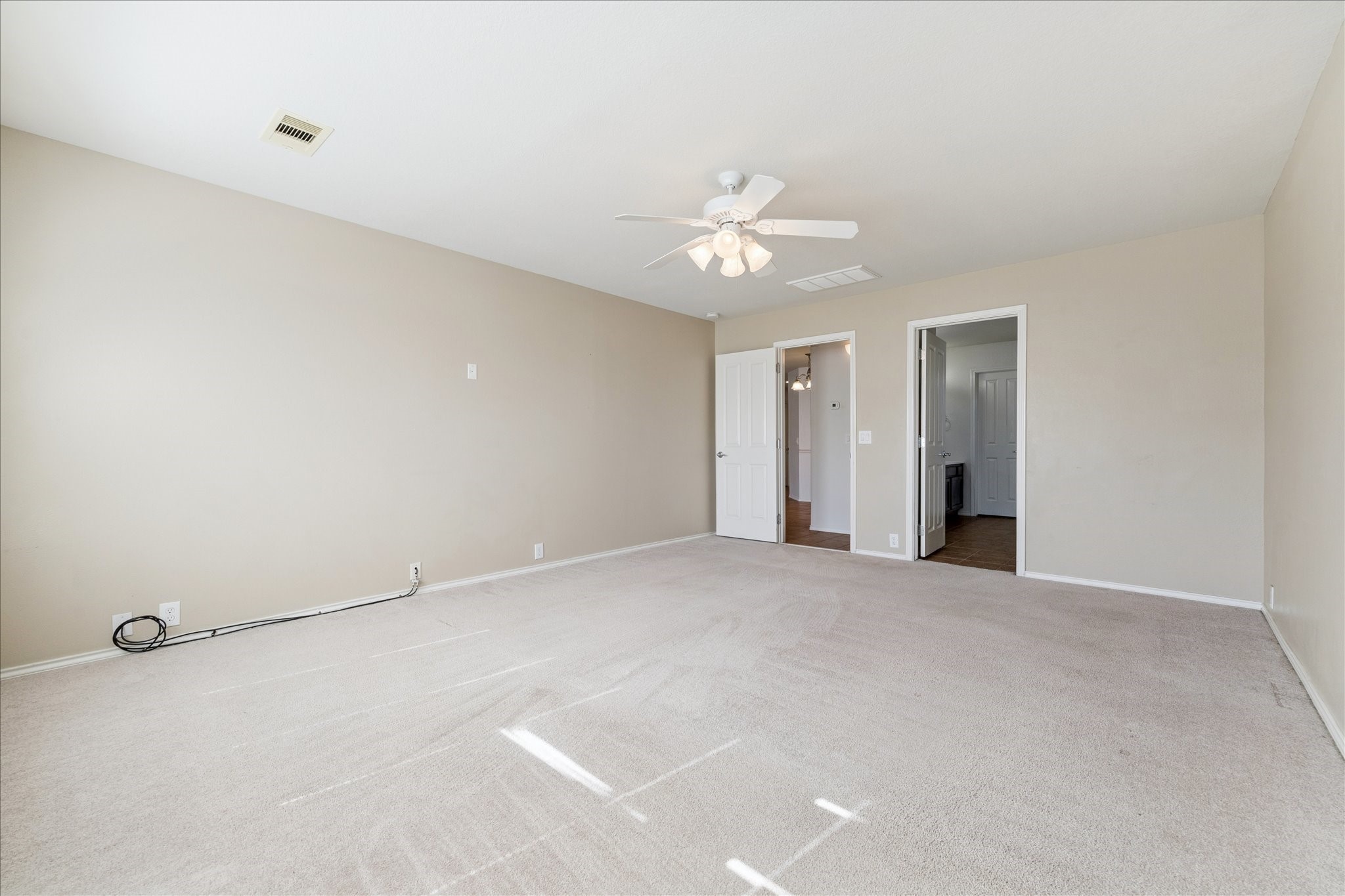1034 Clover Leaf Court Rosenberg, TX 77469 - Photo 14 of 21 a view of an empty room with a window