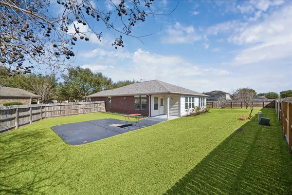 $285,000 | 1034 Clover Leaf Court, Rosenberg, TX 77469