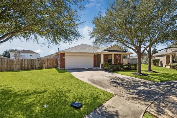 $285,000 | 1034 Clover Leaf Court, Rosenberg, TX 77469