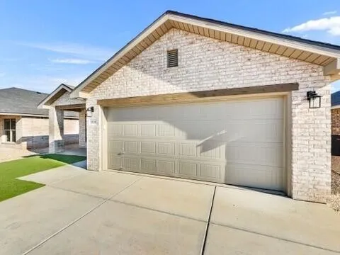 $2,000 | 1610 144th Street, Lubbock, TX 79423