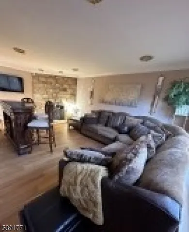 $3,450 | 25 Schindler Drive, Dover, NJ 07801