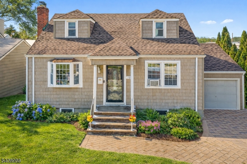 102 Barnsdale Road Clifton, NJ 07013 - Photo 2 of 23