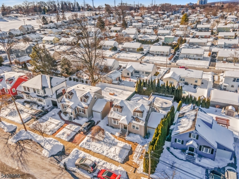 102 Barnsdale Road Clifton, NJ 07013 - Photo 21 of 23