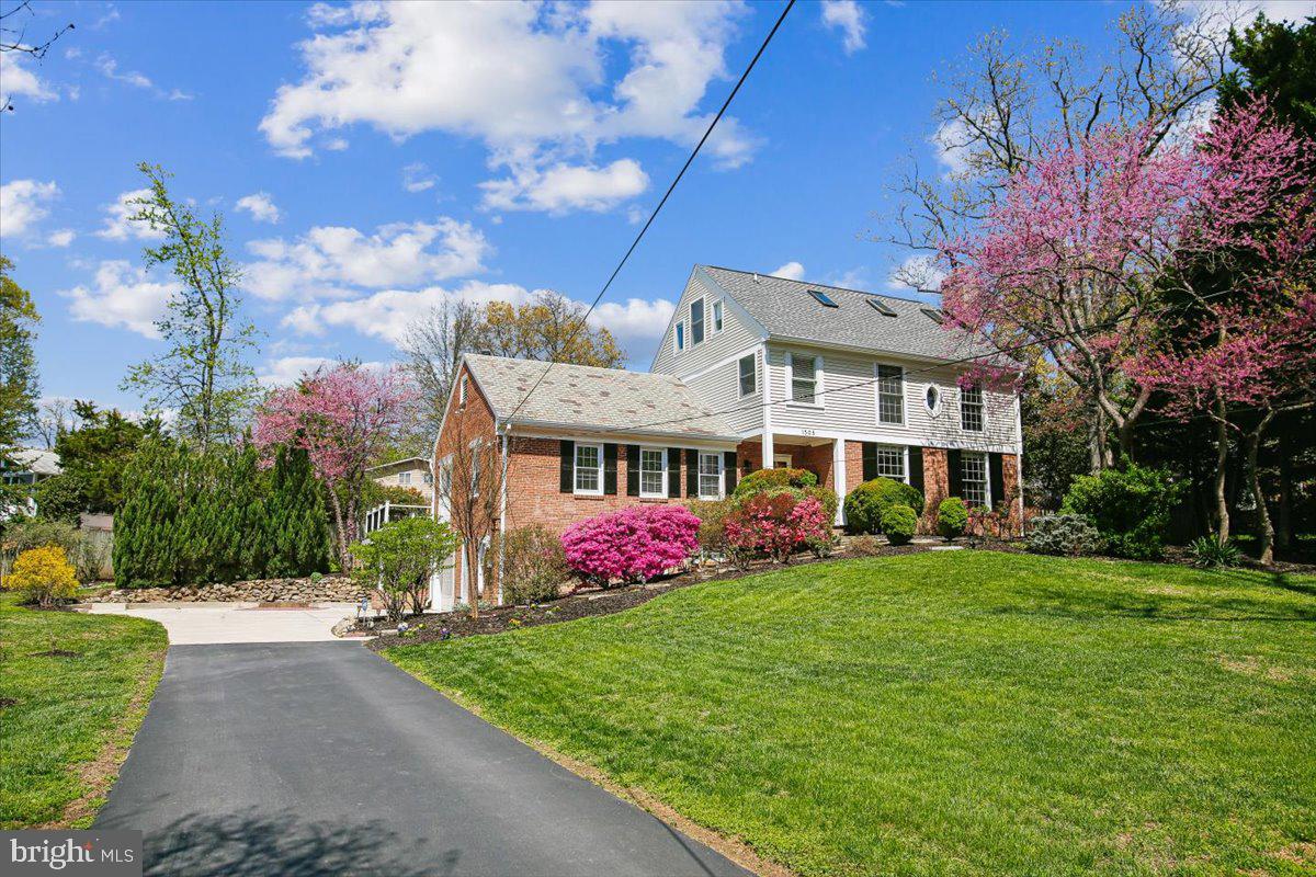 1305 Key Drive Alexandria, VA 22302 - Photo 47 of 64 a front view of a house with garden