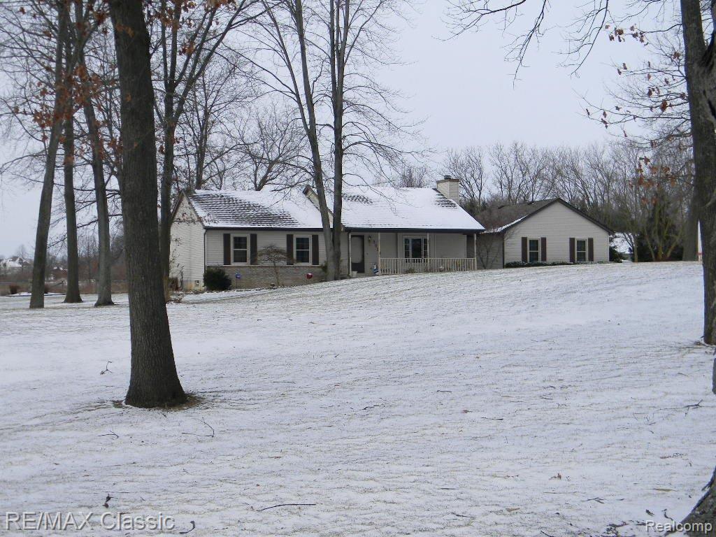 3924 Beattie Road Howell, MI 48843 - Photo 3 of 18 Street view.JPG