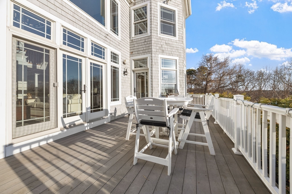 318 Center Hill Road Plymouth, MA 02360 - Photo 17 of 42