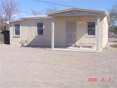 4072 North Flowing Wells Road, Unit 1 Tucson, AZ 85705 - Photo 1 of 8 front view of a house